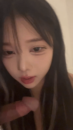 素人流出 – 高颜值女大性爱流出 [4P + 20V／431.8MB]