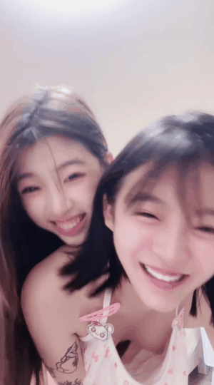 源源baby – 9.20女神回归 强强联手 源源心悦再度同框 [6P + 2V／616.7MB]